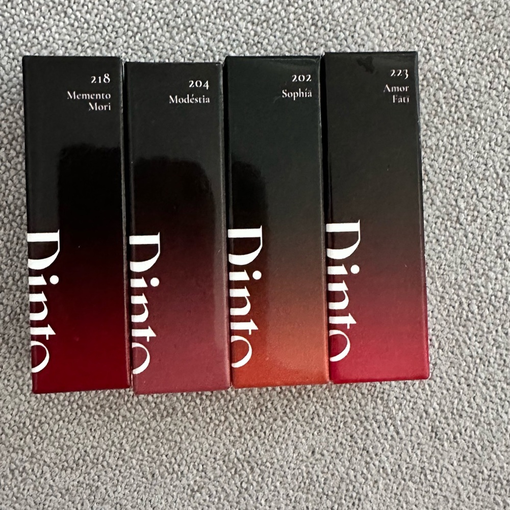 Dinto Lipstick Set - Red and Black